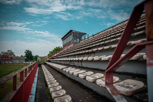 最疯狂的马拉松冲刺 12个人拼800米角逐冠军.